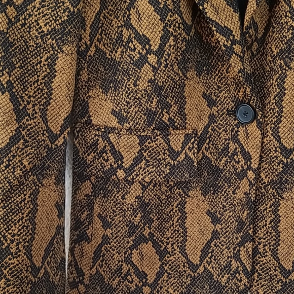 Joie Anilah Blazer Mesa Snakeskin/Python Print Copper Brown Size 0 - Picture 9 of 10